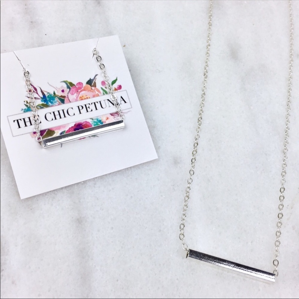 Necklace with Curved Bar 18” chain + extender